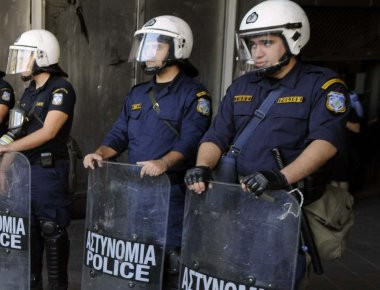 Προβληματισμός στην ΕΛ.ΑΣ. για τα υπό κατάληψη κτίρια -Υπάρχει σχεδιασμός εκκένωσης, αλλά δεν δίνεται πολιτική εντολή